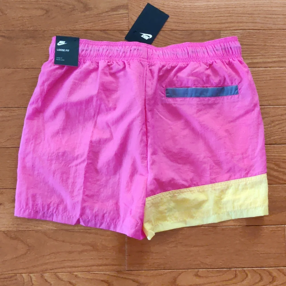 Nike women shorts - Picture 8 of 8
